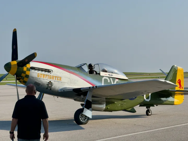 Gunfighter on the flight line