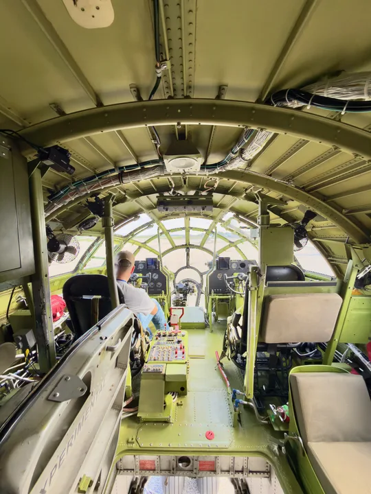 A wider view of the cockpit